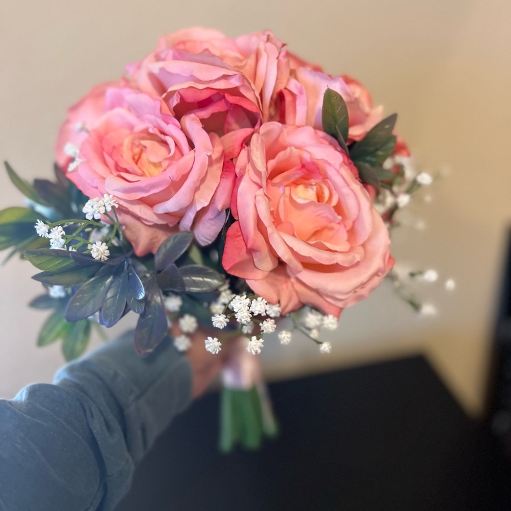 Pink Rose Bouquet with Greenery